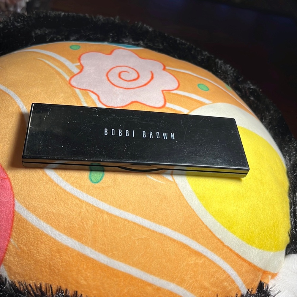Bobbi Brown 4 eyeshadow palette, neutrals